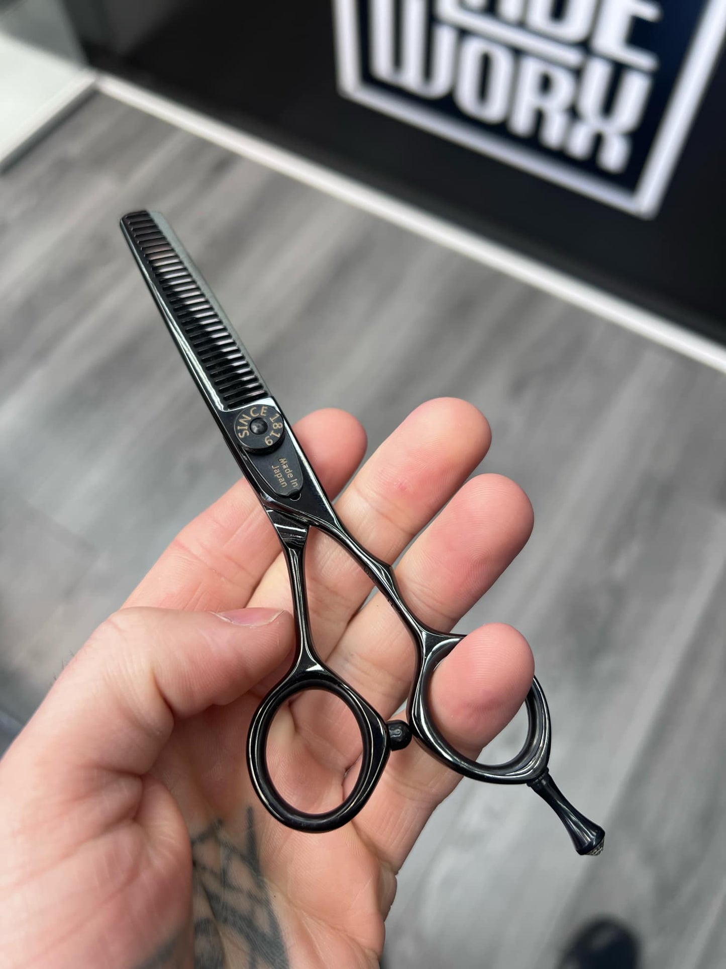 KungFu - 5.5 Thinner - Black