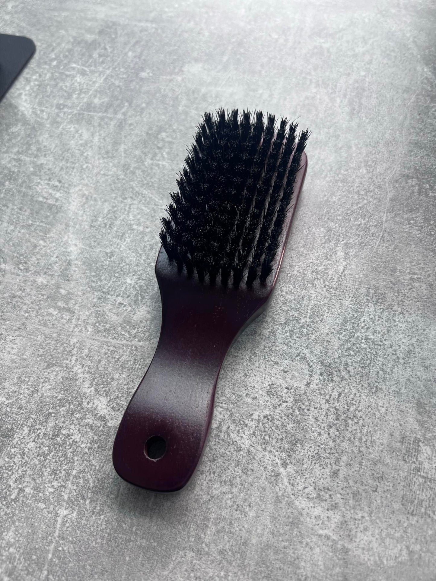 Rough bristle fade brush