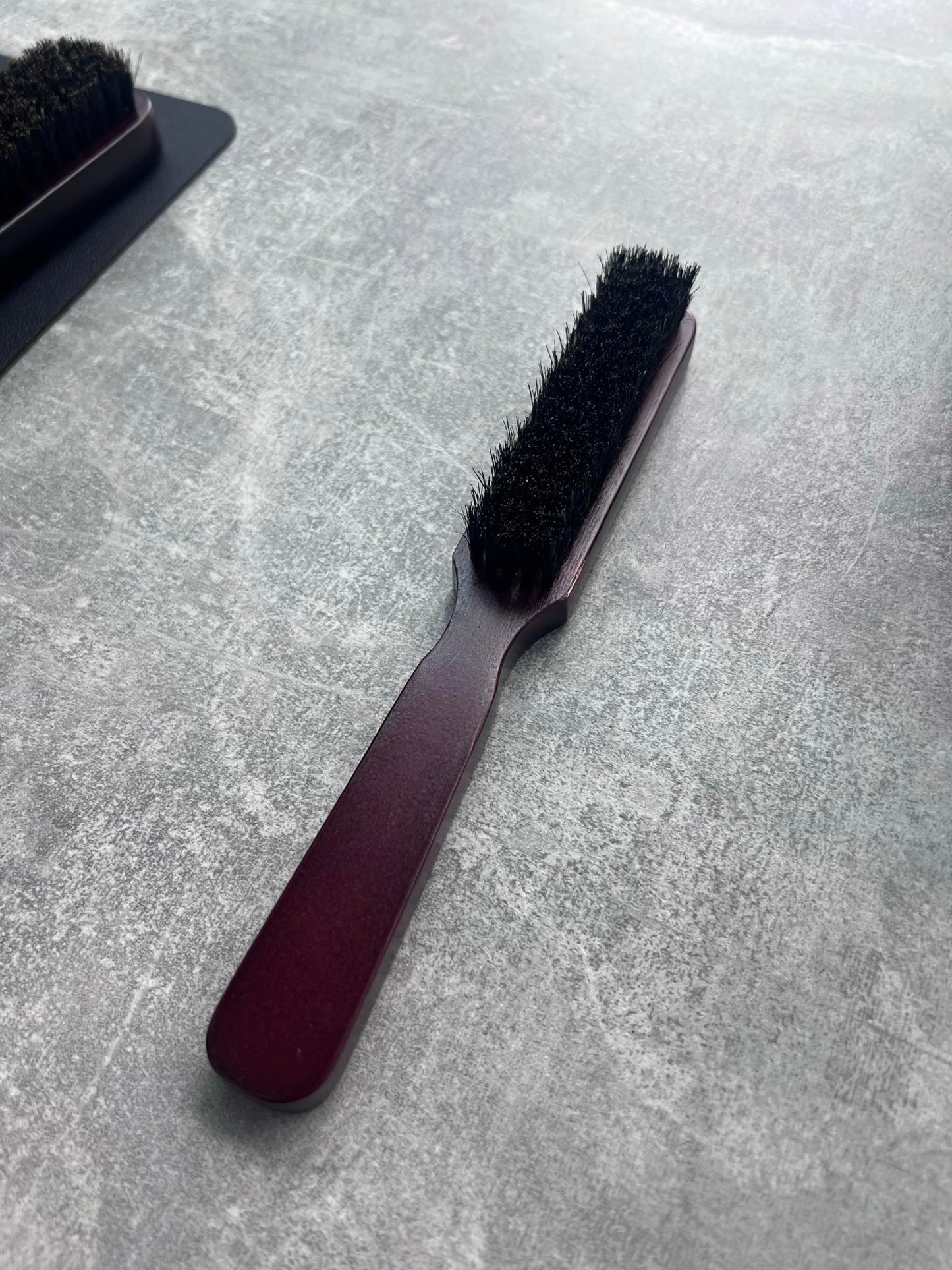 Rough bristle fade brush