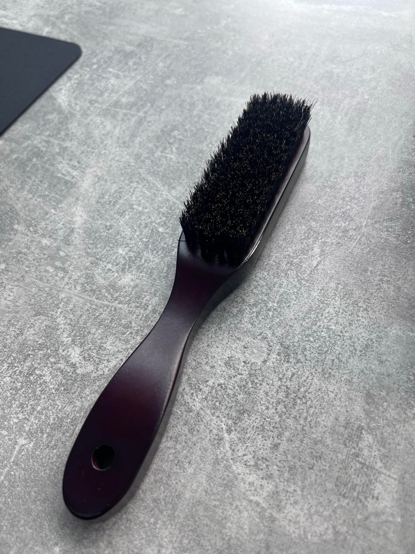 Rough bristle fade brush
